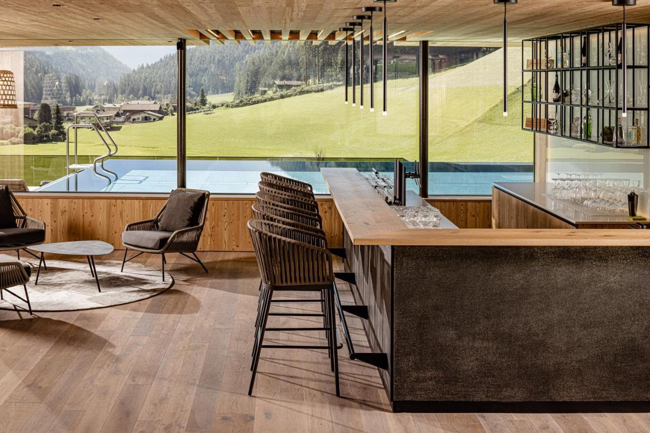 Alpine Luxury Spa Resort Schwarzenstein Lutago Luaran gambar