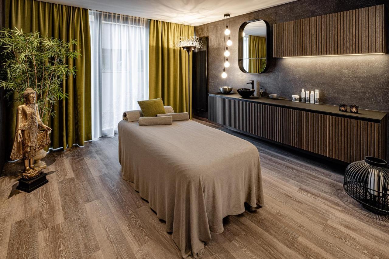 Alpine Luxury Spa Resort Schwarzenstein Lutago Luaran gambar
