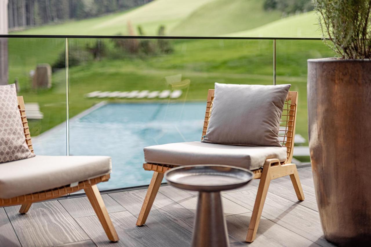 Alpine Luxury Spa Resort Schwarzenstein Lutago Luaran gambar
