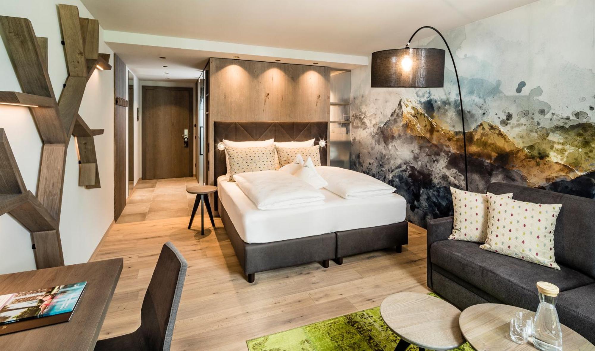 Alpine Luxury Spa Resort Schwarzenstein Lutago Luaran gambar