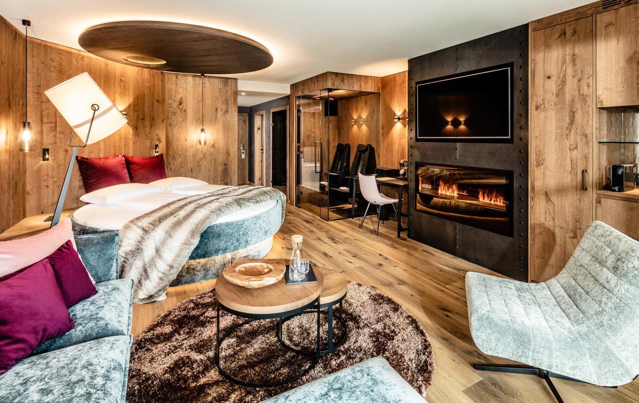 Alpine Luxury Spa Resort Schwarzenstein Lutago Luaran gambar